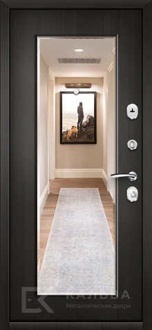 Фото №2 «Входная дверь орех с внутренним зеркалом для квартиры №57»