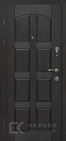 Фото №2 «Стальная дверь чёрная гладкая с одной стороны филёнчатая №37»