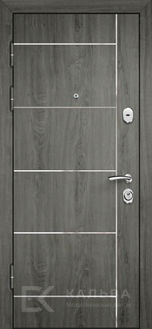 Фото №2 «Железная дверь чёрный меандр внутри серая панель с молдингами №344»