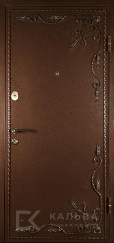 Фото «Железная дверь остеклённая с кованым узором для дома №105»