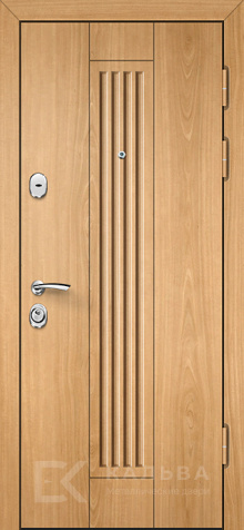 Фото «Входная дверь дуб натуральный венге с фрезеровкой для квартиры №95»