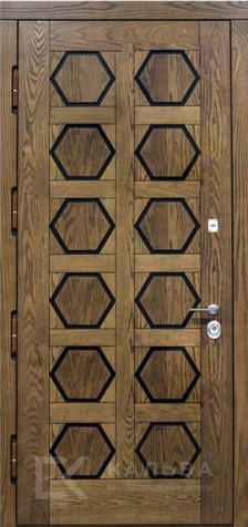 Фото №2 «Стальная дверь дуб с шестигранниками белая классика внутри для квартиры №170»