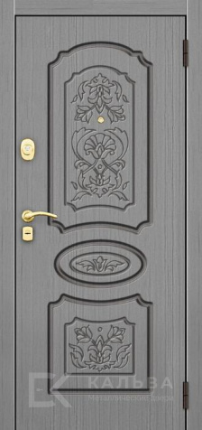 Фото «Стальная дверь серая с резьбой изнутри дубовая решётка №543»