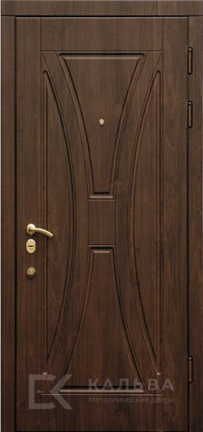 Фото «Железная дверь тёмный орех с резным декором для частного дома №394»