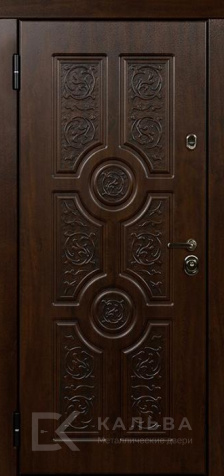 Фото №2 «Железная дверь светлый дуб геометрия внутри темная классика фрезеровка №572»