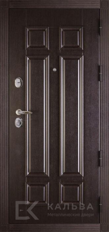 Фото «Железная дверь венге с филёнками и отделкой орех для квартиры №38»